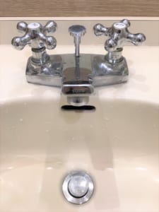 坂東市の洗面水漏れ