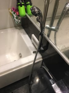 小美玉市の風呂水漏れ